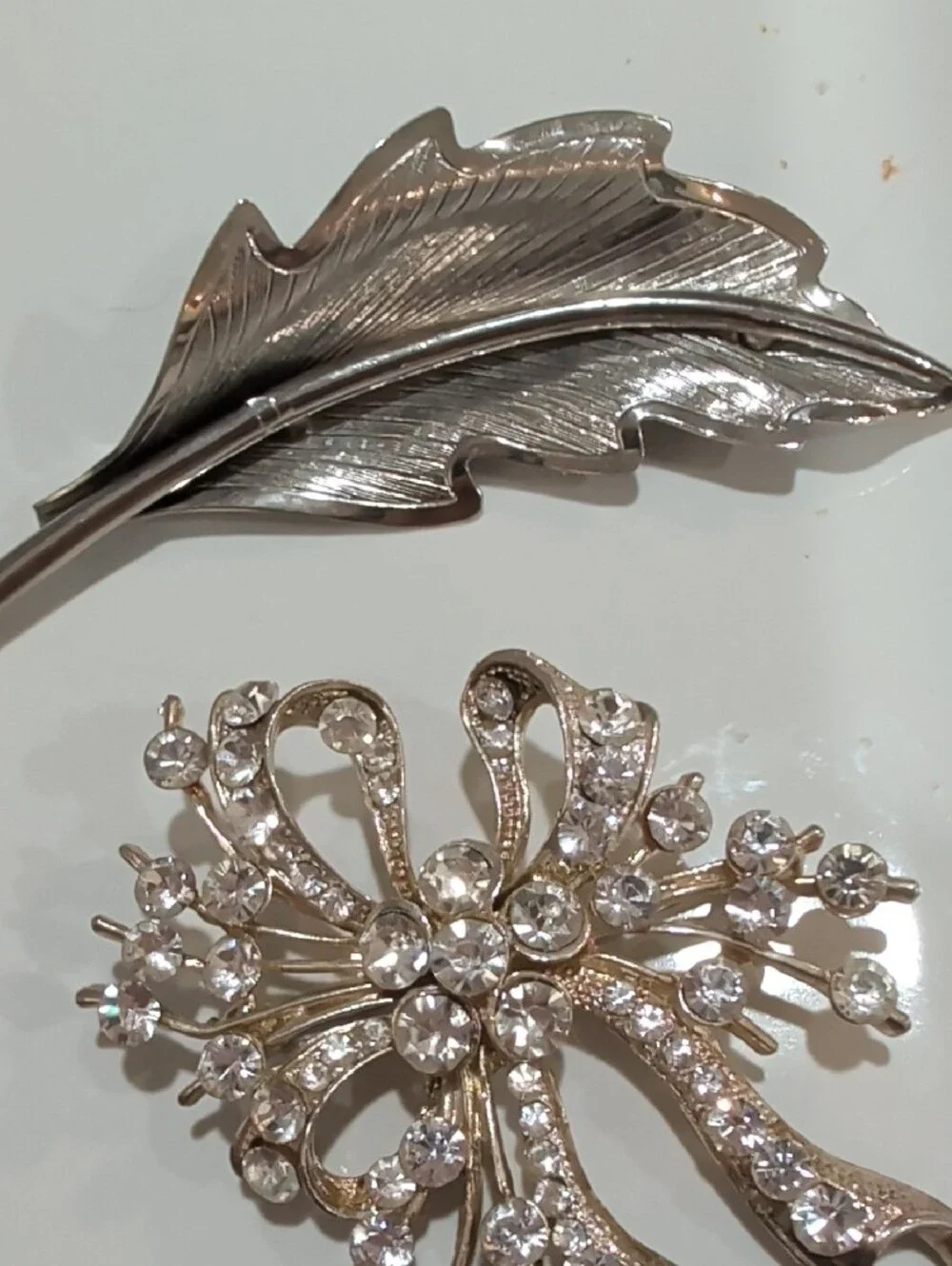 Brooch Set - Picture 7 of 7